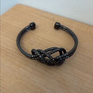 Elegant Black Woven Bracelet - 6.5 CM - Size Small